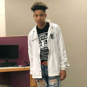 Meet your Posher, Cyrell